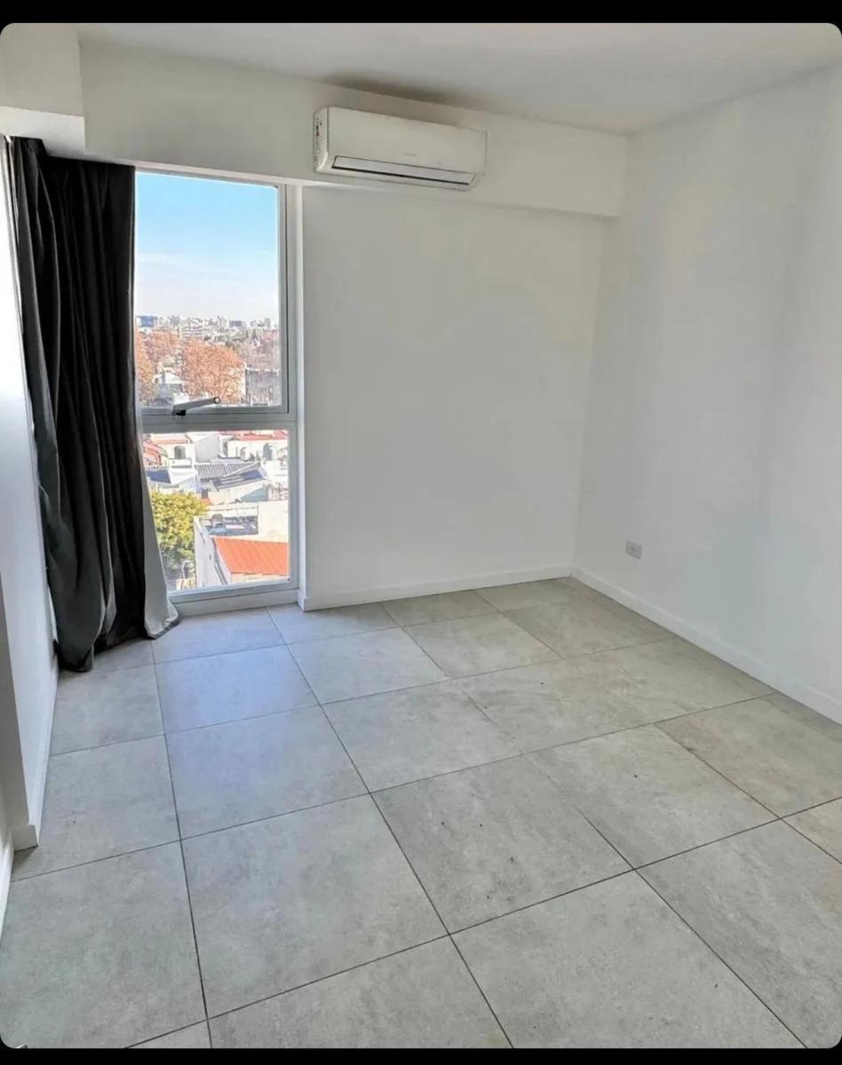Departamento de 2 ambientes con balcón en Villa Luro