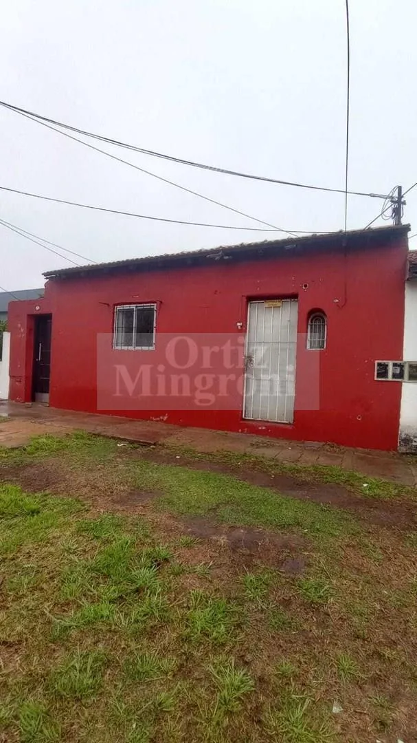 Two-bedroom PH house in Lomas de Zamora