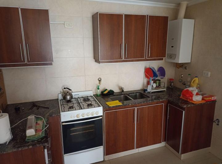 Полуэтажная квартира с 2 спальнями и парковочным местом в Villa Devoto