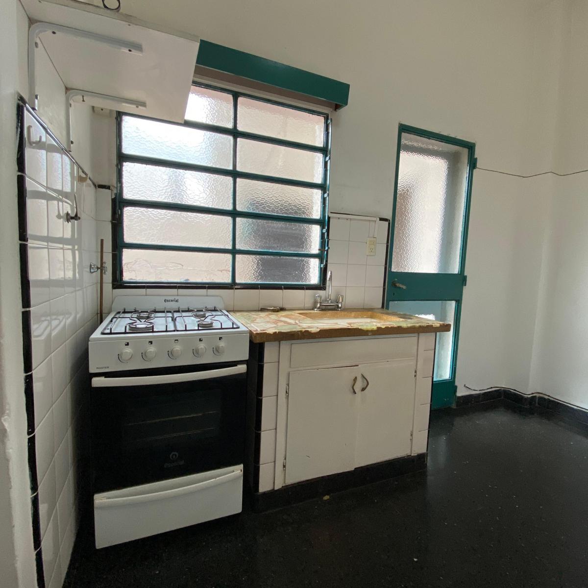 Apartamento de dois ambientes com 1 quarto em General San Martín