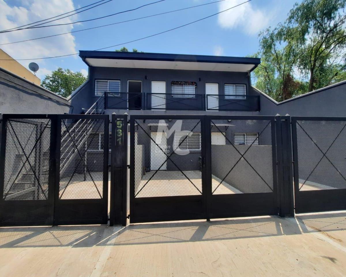 Departamento de 2 ambientes en planta alta en General Pacheco