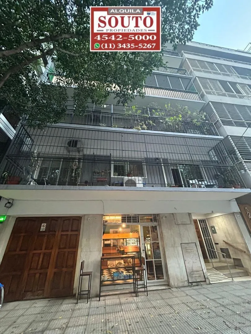 Two-bedroom, three-room apartment with covered assigned parking in Villa Urquiza