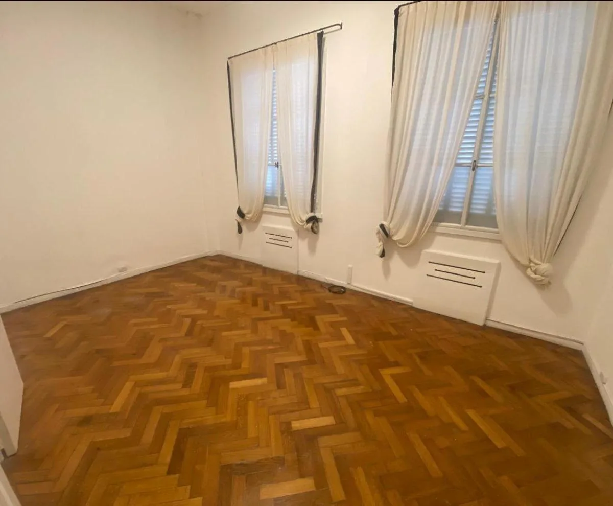 Apartamento de 2 ambientes com 1 quarto em Recoleta