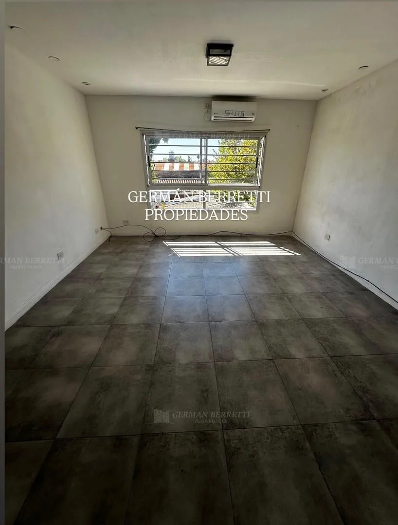 Apartamento de dois ambientes com 1 quarto em Lanús Este