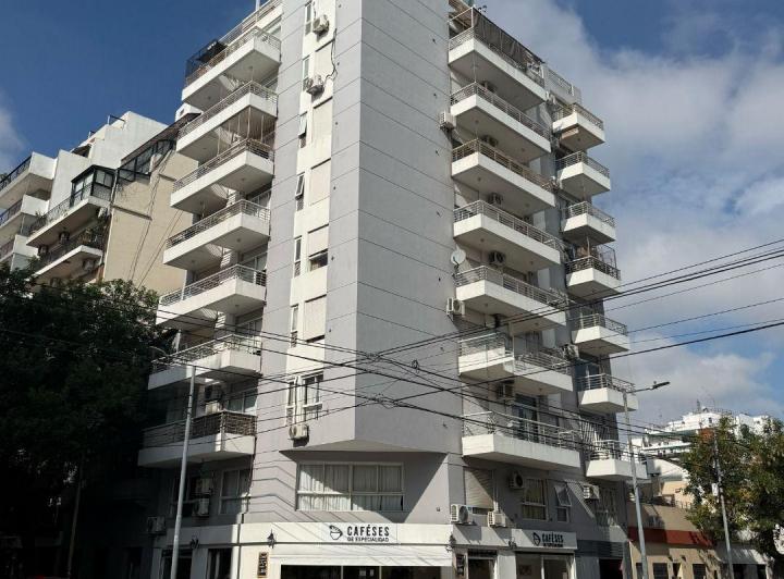 Квартира с 1 спальней в Villa del Parque на улицу