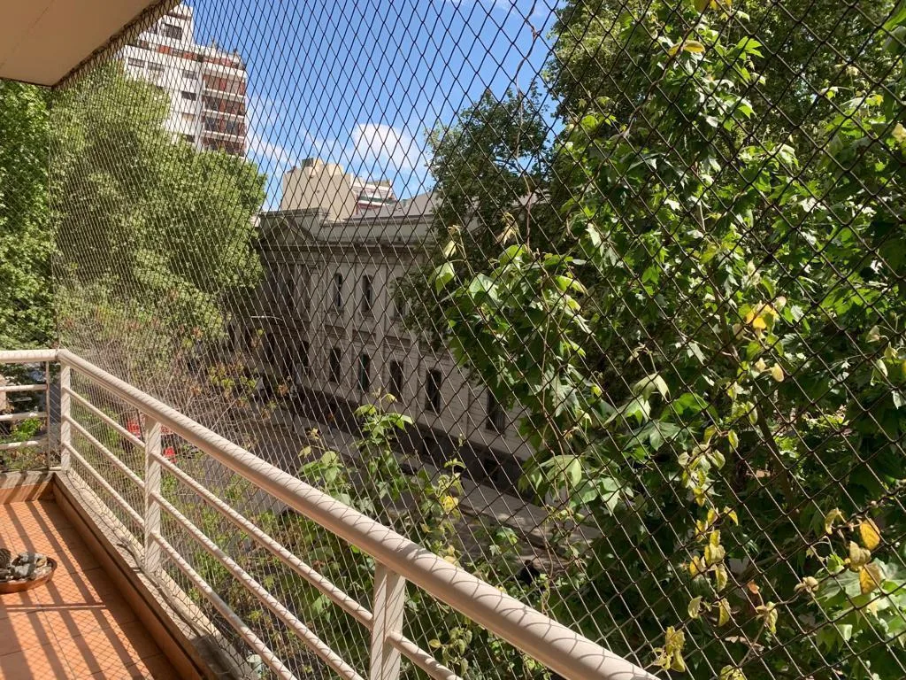 Apartamento de três ambientes com 2 quartos em Almagro