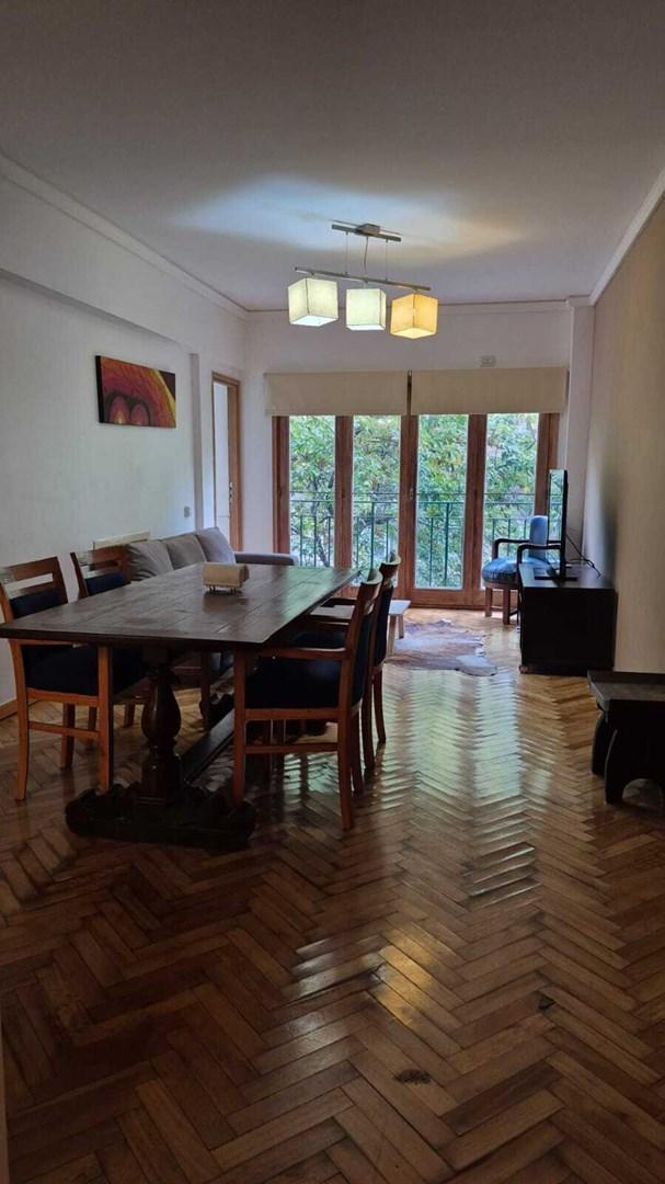 Furnished four-bedroom apartment with balcony in Balvanera