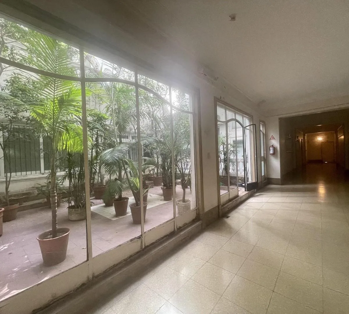 Departamento de 3 ambientes con 2 terrazas en Recoleta