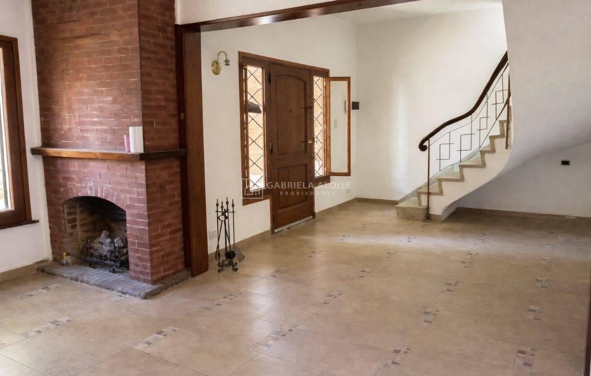 Casa com 5 quartos em Ciudad Jardín Lomas del Palomar