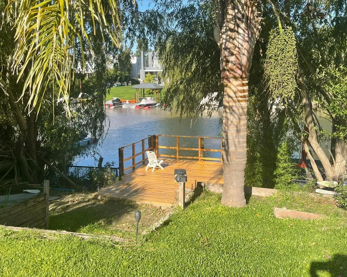 House with river access in San Marco, Tigre