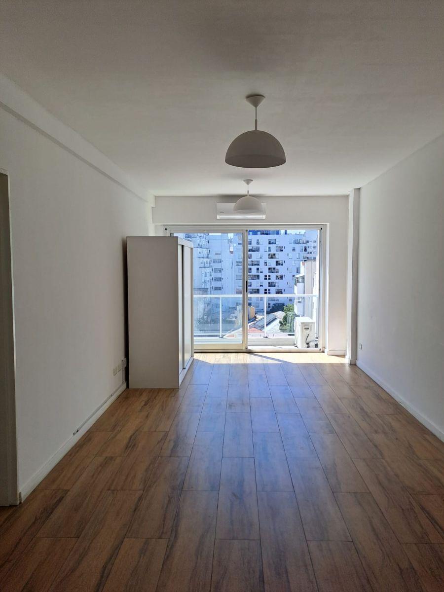 Квартира-студия с балконом и кондиционером в Caballito