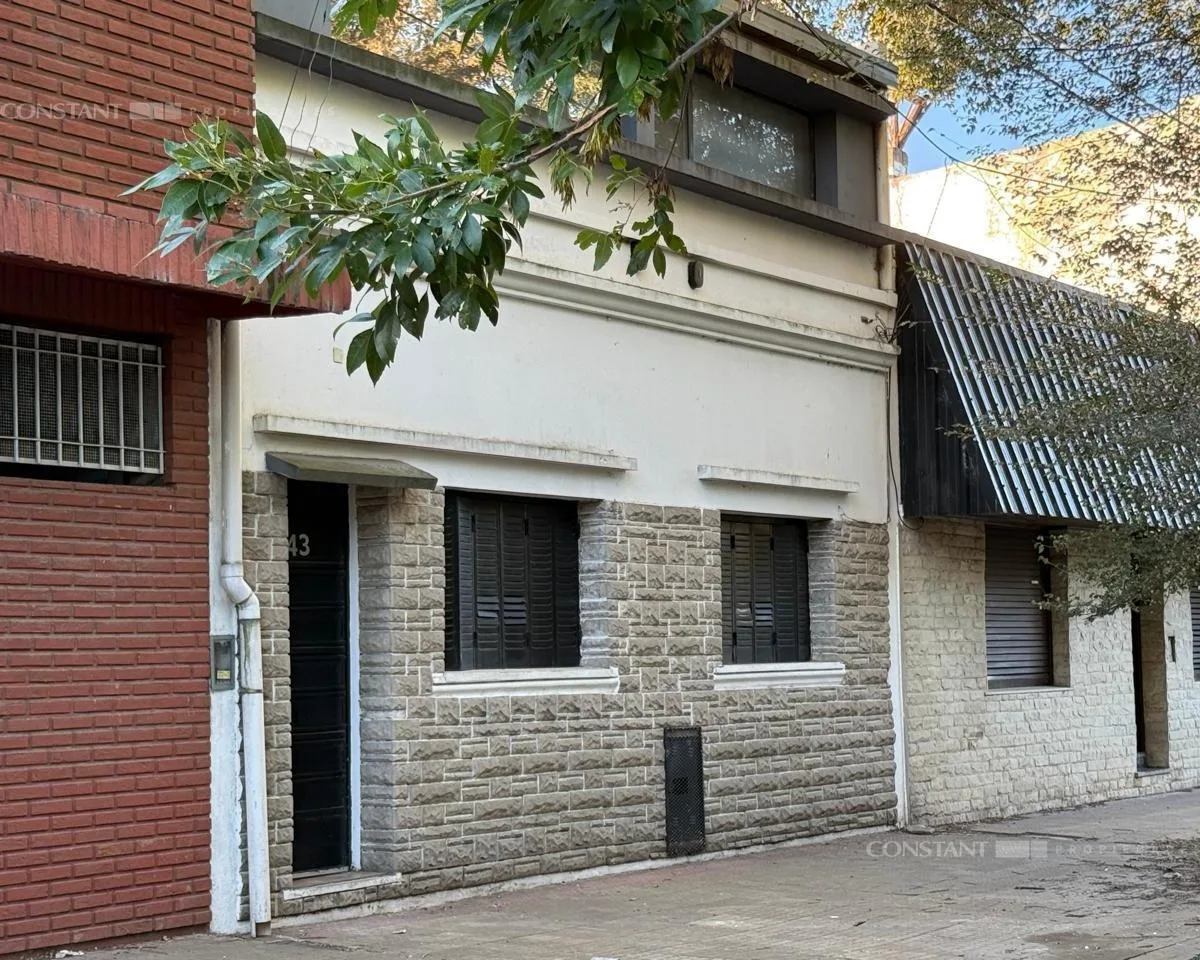 Casa de 2 dormitorios en La Plata
