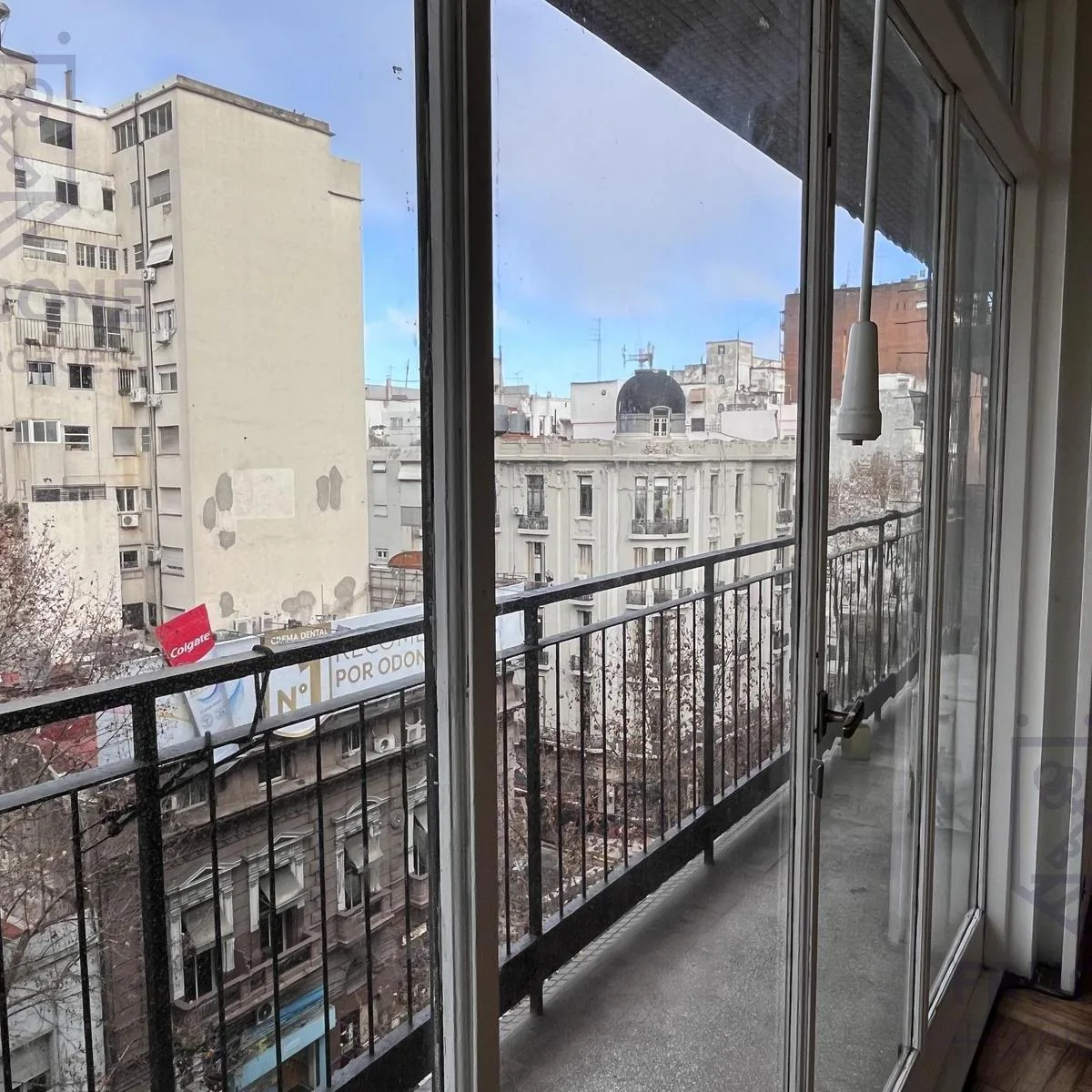 Четырёхкомнатная квартира в Recoleta с комнатой для прислуги