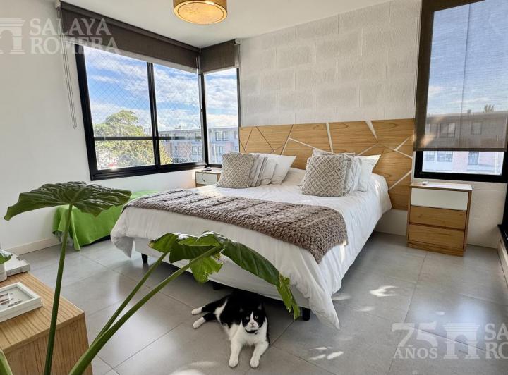 Apartamento de 4 ambientes com 3 dormitórios e varanda-terraço em Martínez