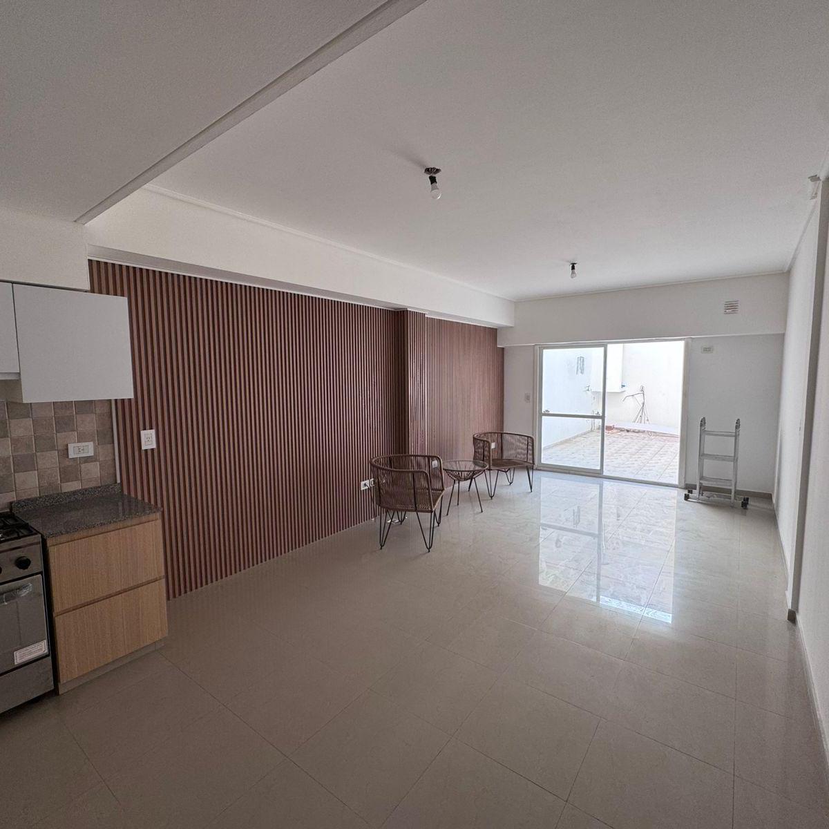 Studio apartment with private patio in Liniers