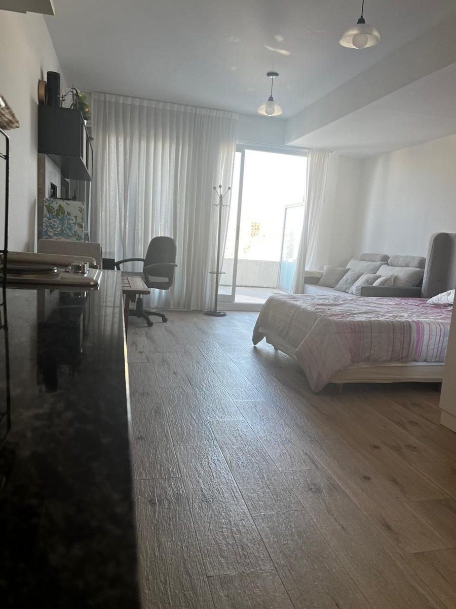 Furnished studio apartment with terrace balcony in Almagro