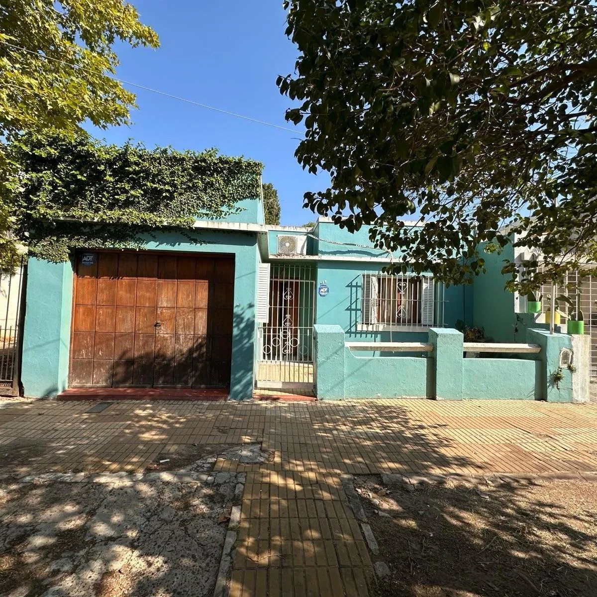 Two-bedroom house in Banfield Este, Lomas de Zamora