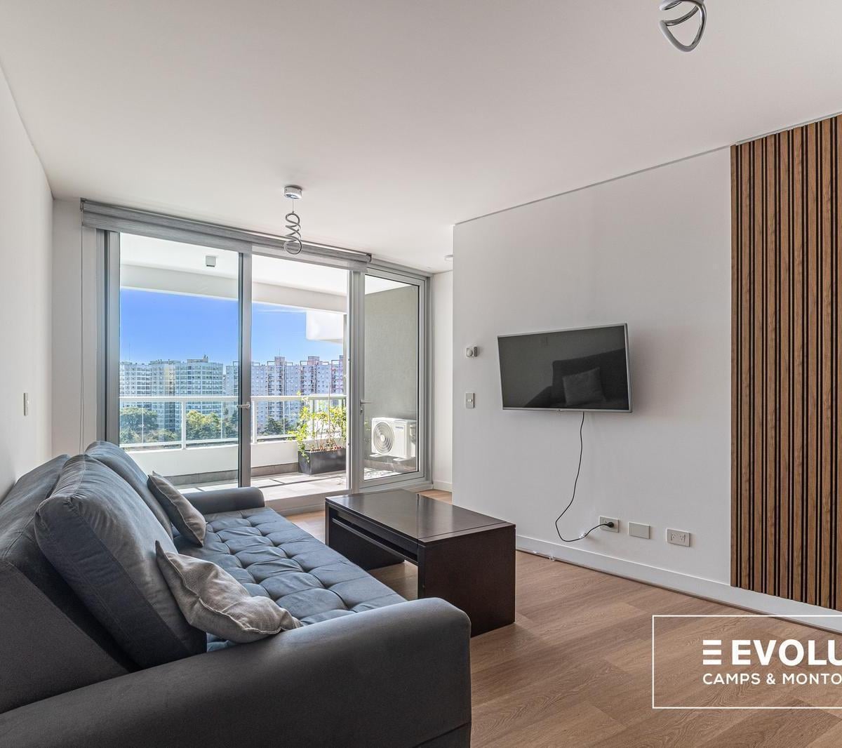 Furnished studio apartment with parking in Buenos Aires