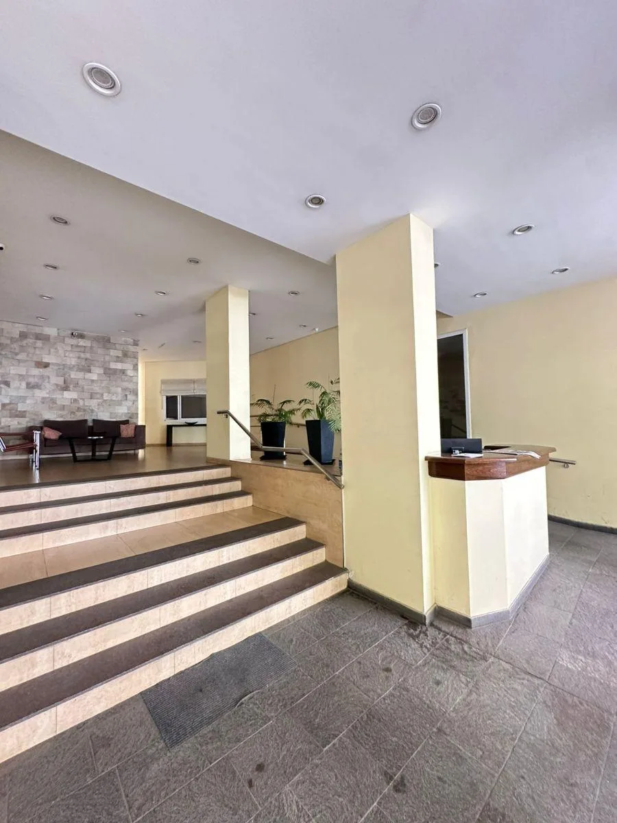 Two-bedroom apartment with parking in Lomas de Zamora