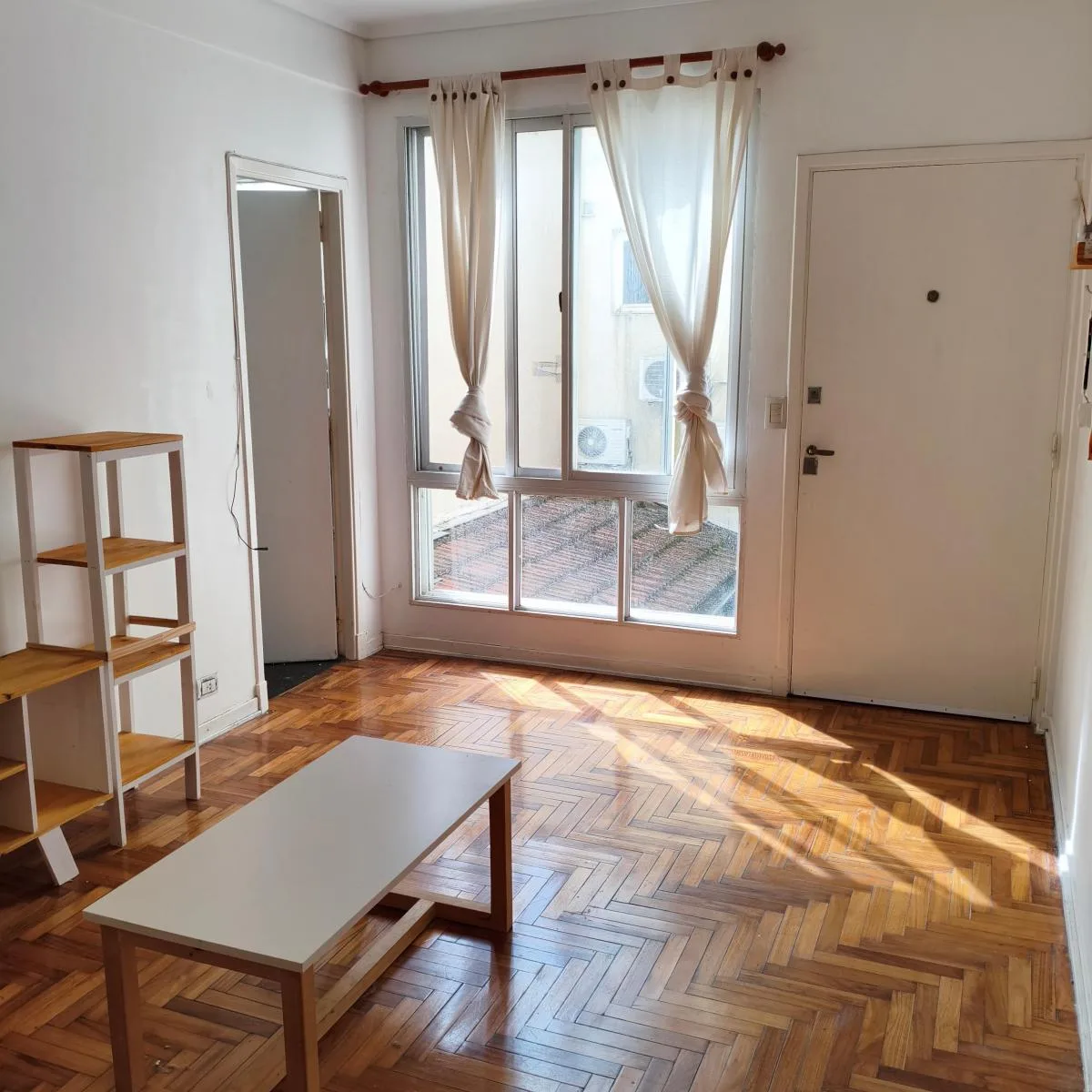 Departamento de 2 ambientes en La Lucila