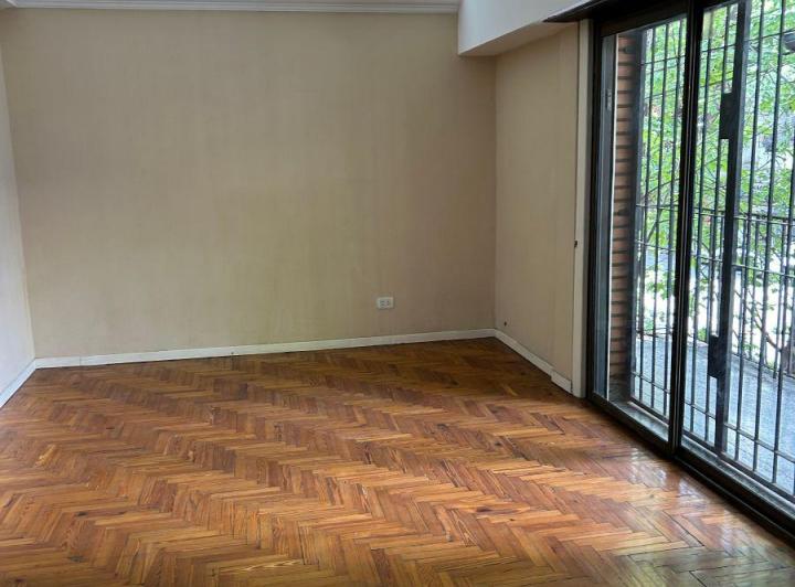 PH de 4 ambientes de uso comercial en Villa Crespo