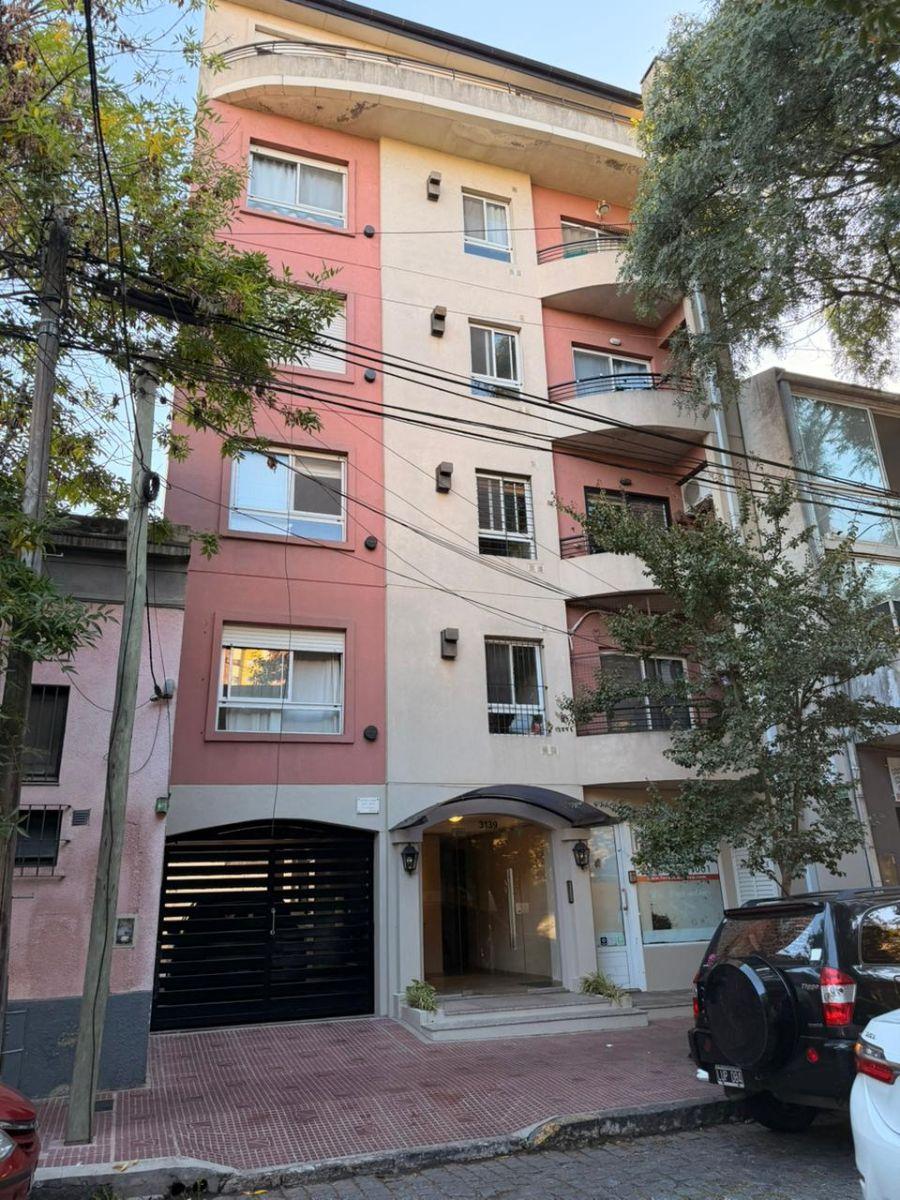 Two-room apartment with balcony in Victoria