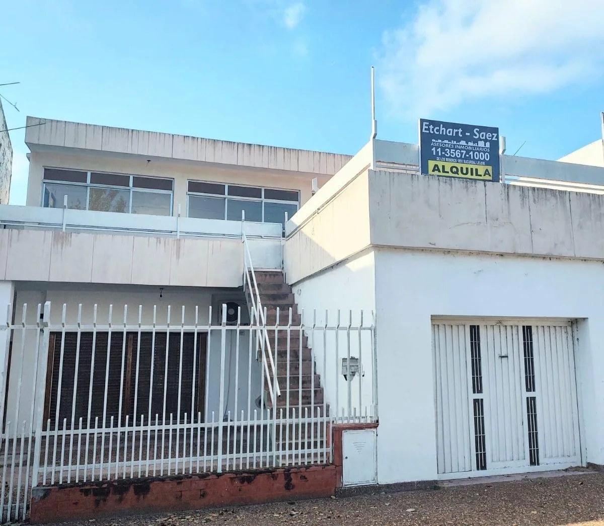 PH térreo por escada com terraço em Ituzaingó