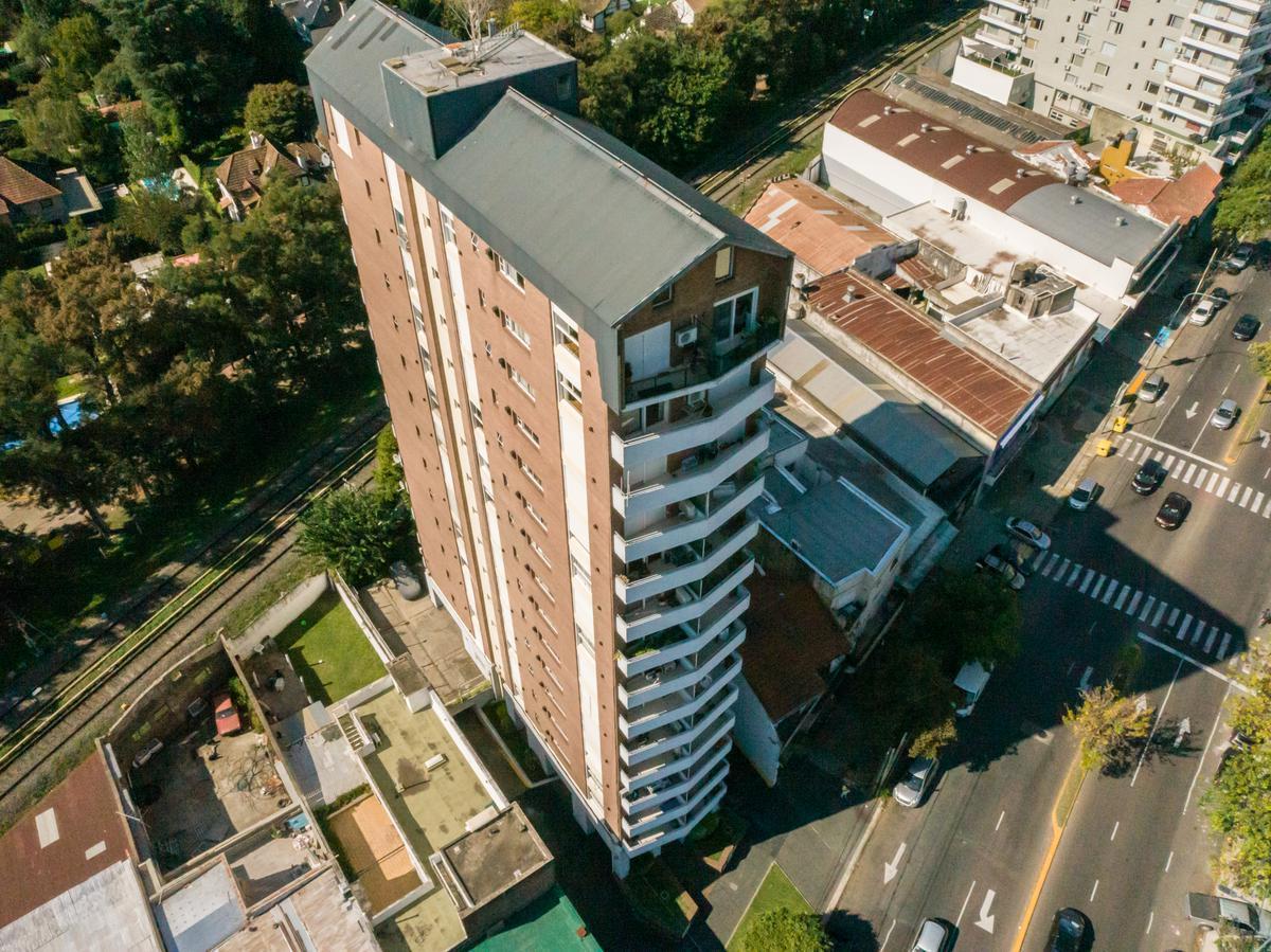 Apartamento de 2 dormitórios em Beccar, sobre Av. Centenario