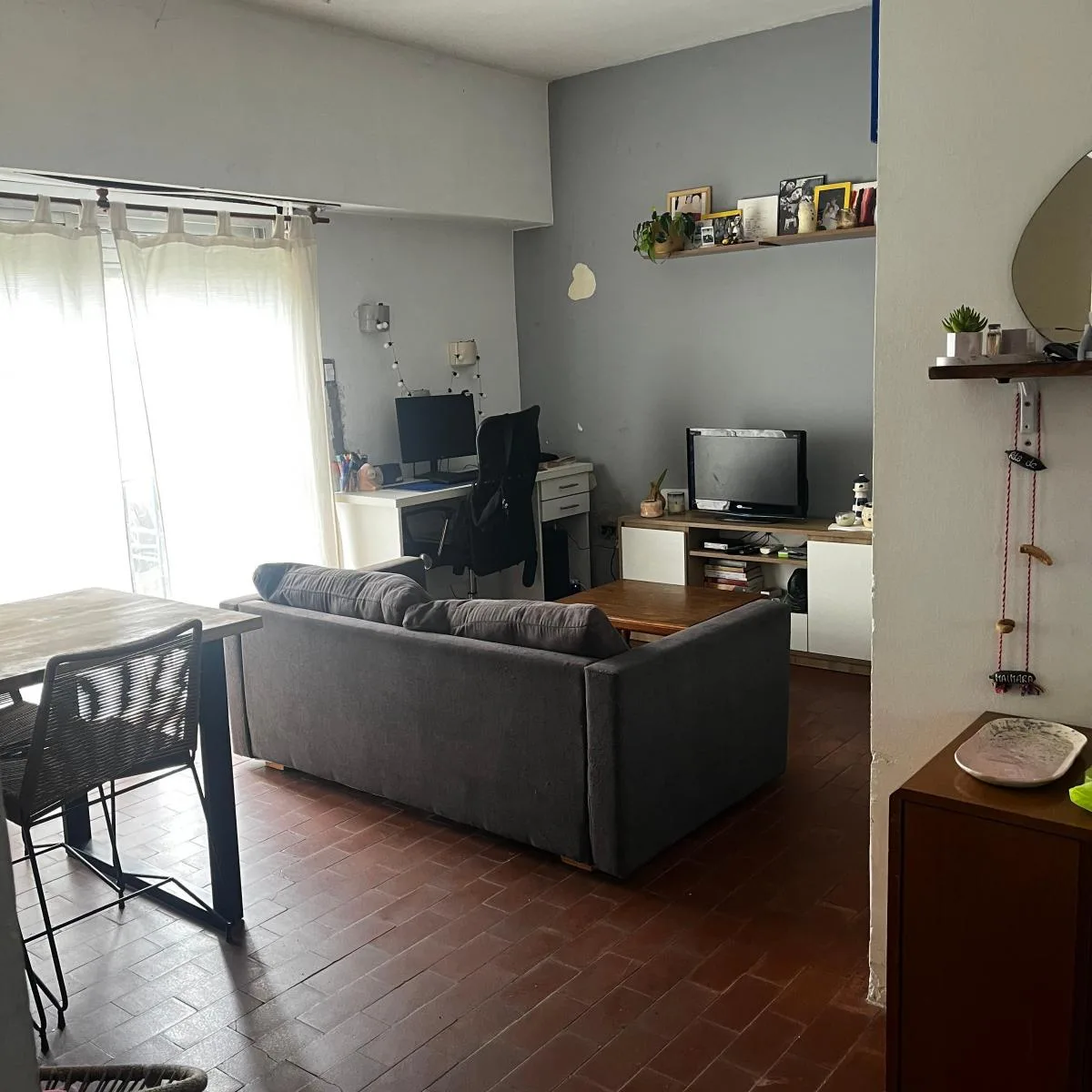PH com 2 dormitórios e amplo quintal em La Plata
