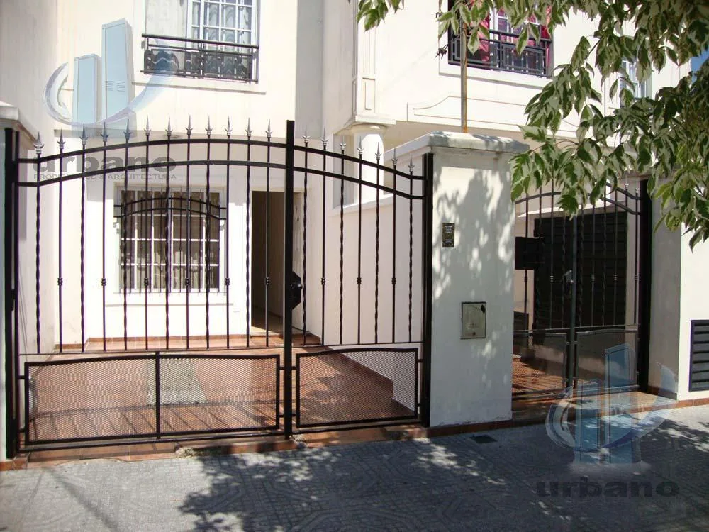 Departamento en Alquiler 2 Amb. C/ Patio y Cochera - Ramos Mejia