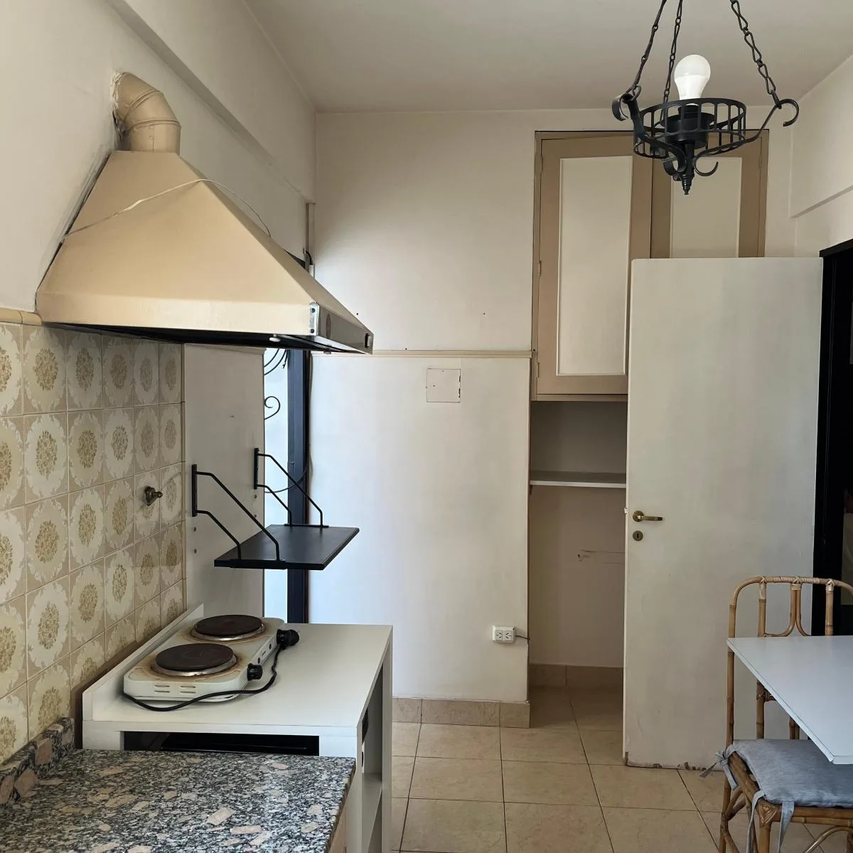 Dpto. 2 Amb. en Venta y Alquiler. Centrico. con Cochera Incluida y Balcon. Ramos Mejia