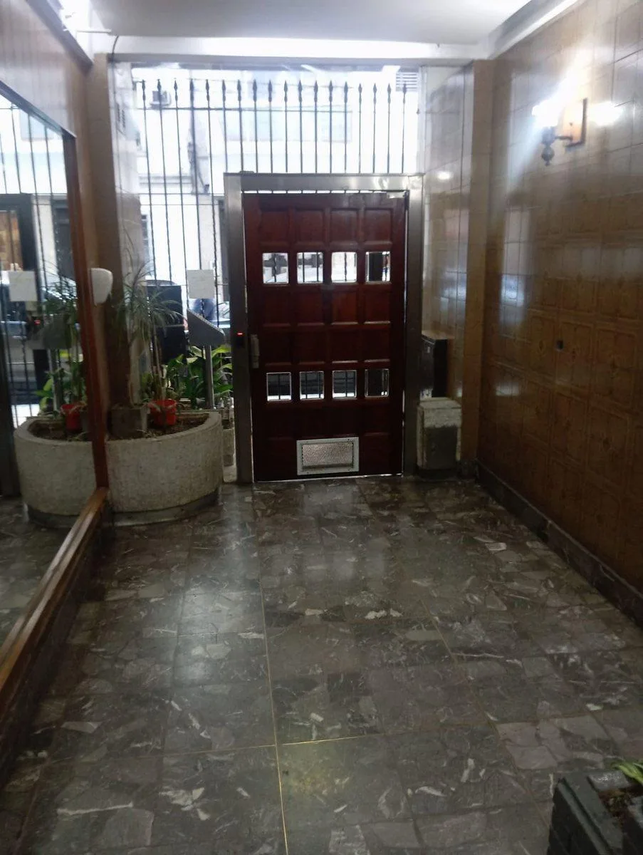 Departamento de 2 ambientes con balcón en Flores