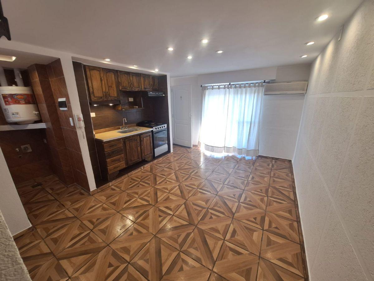 Двухспальная квартира с 3 комнатами в Ituzaingó