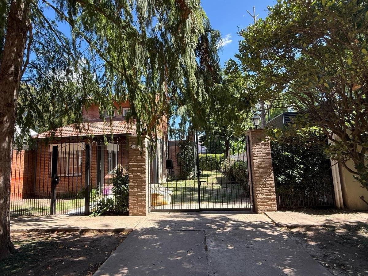 Casa de 1 dormitório para alugar em Ituzaingó