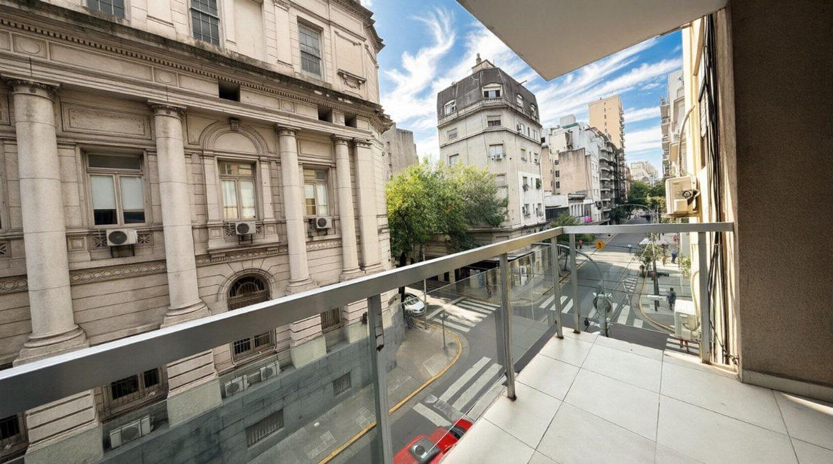 Квартира-студия с балконом и кондиционером в Balvanera