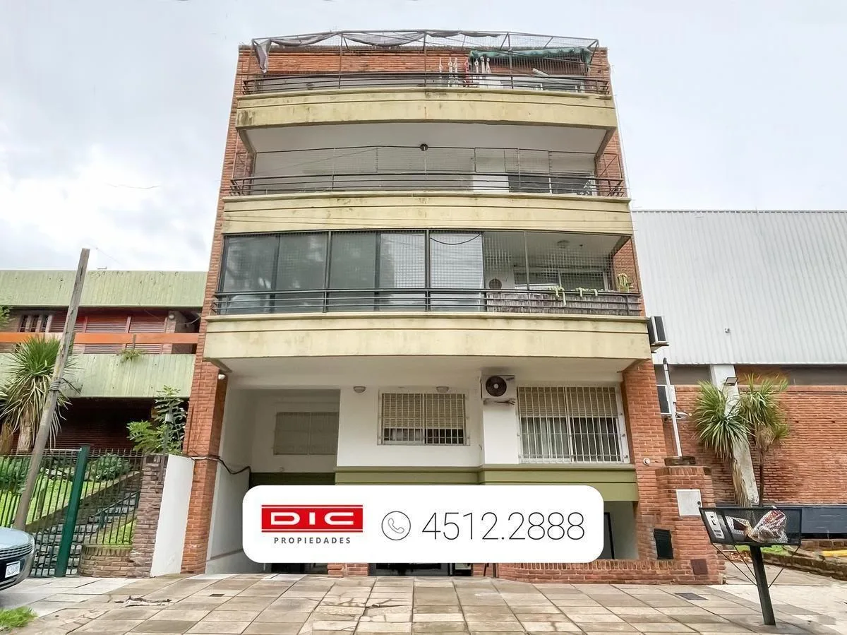 Apartamento meio andar de 2 ambientes em Martínez