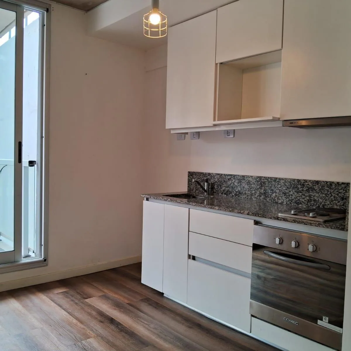 Квартира с 1 спальней и балконом в Recoleta
