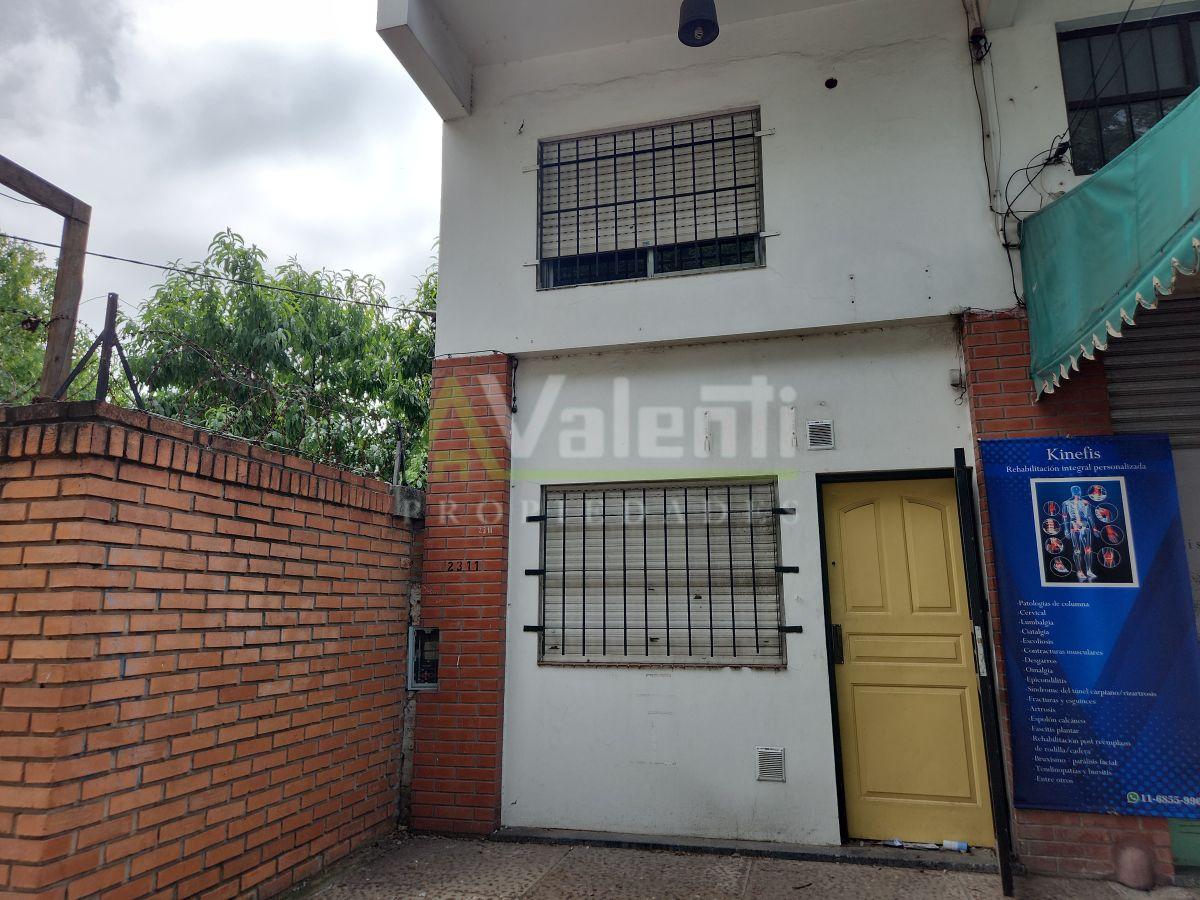 Duplex de 3 ambientes com pátio e vaga de garagem em Hurlingham