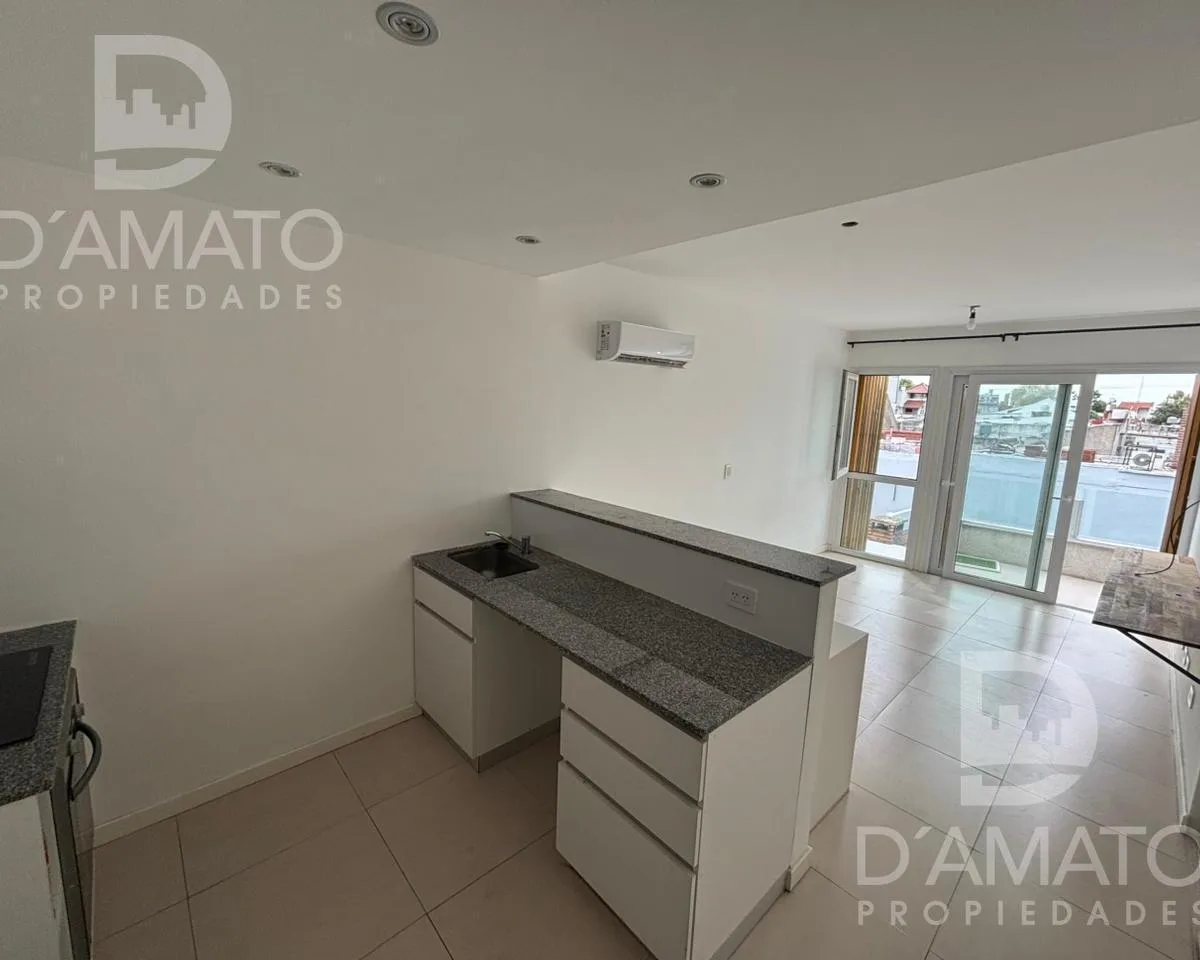 Monoambiente con aire acondicionado en Vélez Sarsfield