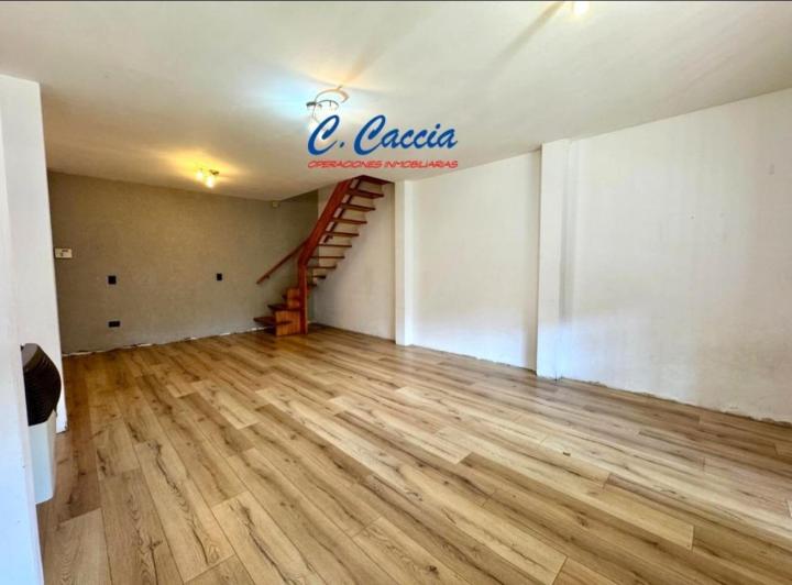 Casa de 2 dormitorios en Floresta con garaje