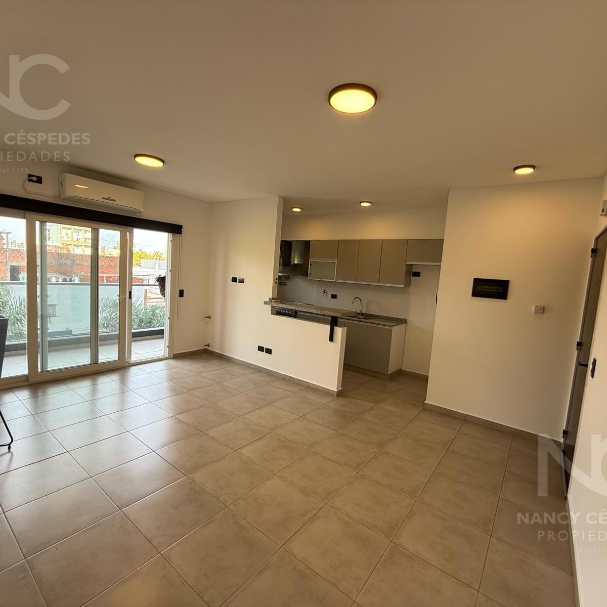 Apartamento de dois ambientes com vaga descoberta para aluguel em Quilmes Centro