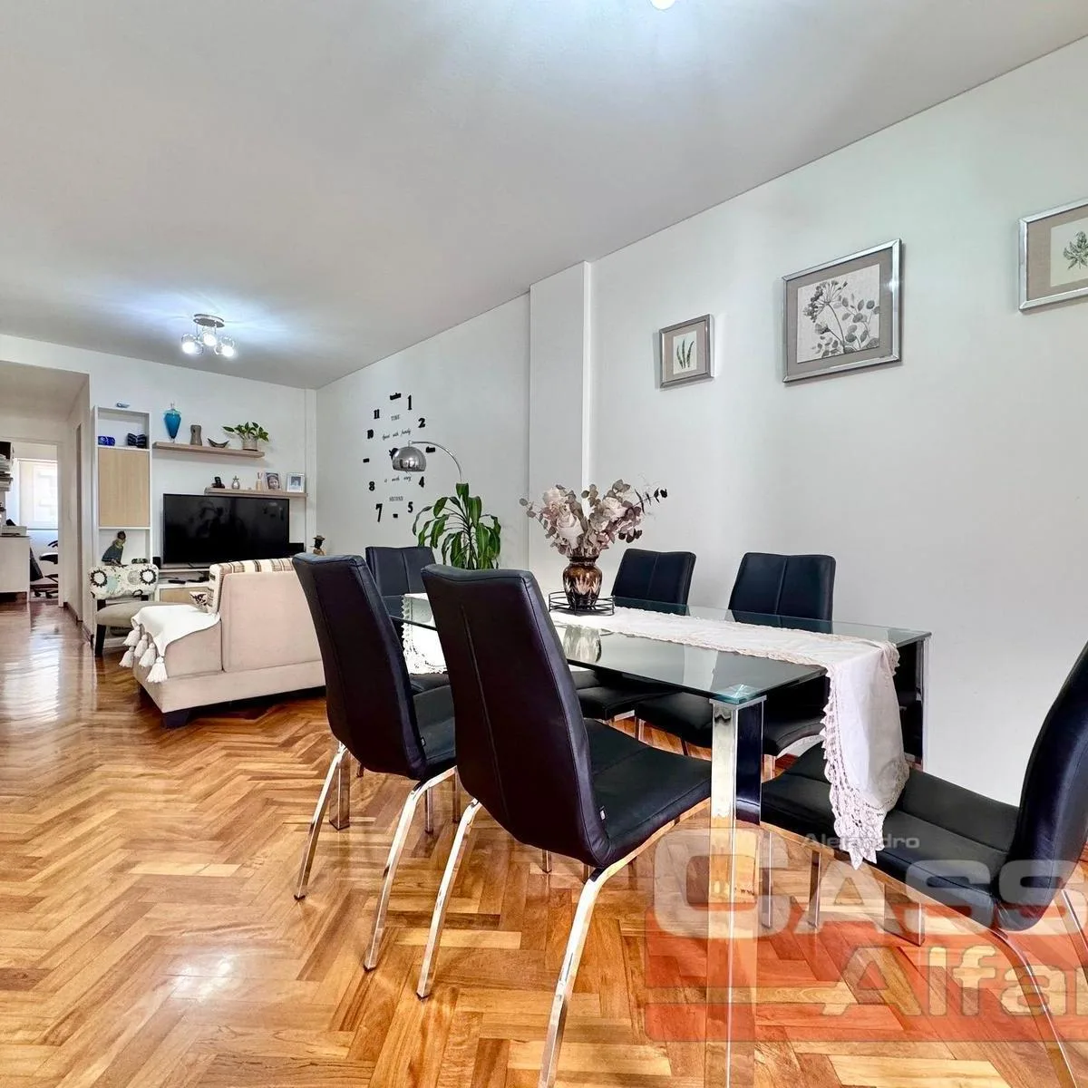 Two-bedroom apartment with balcony in Lomas de Zamora