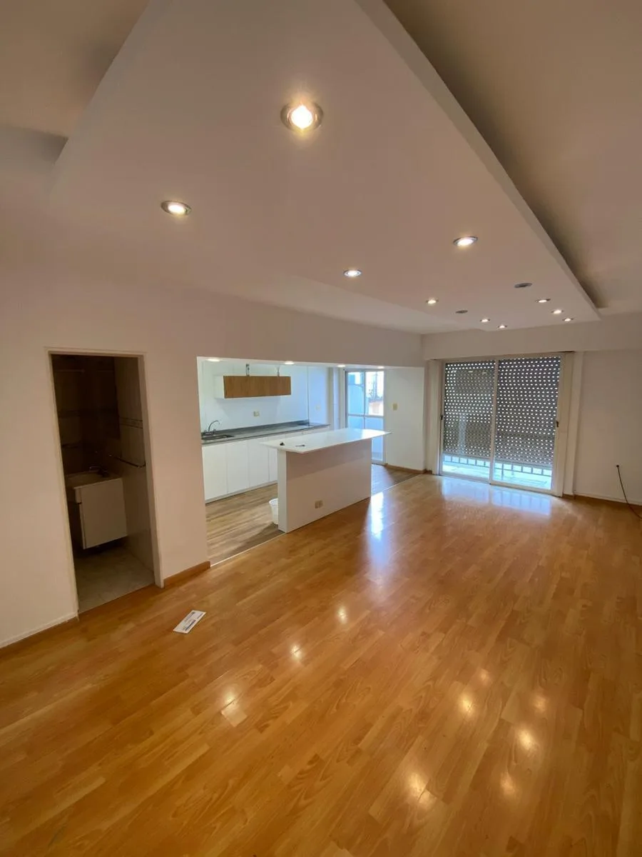 Kitnet reciclada no 7º andar em Wilde Centro (Avellaneda)