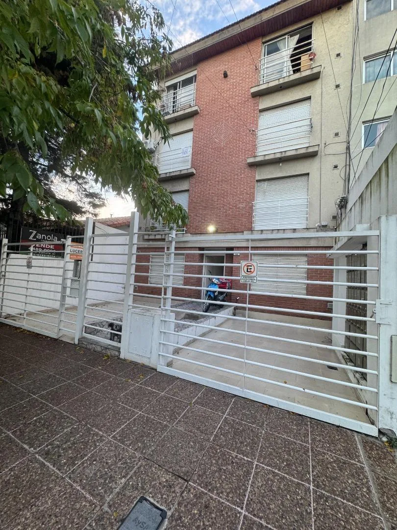 Monoambiente en Alquiler. Belgrano 1080. Moron