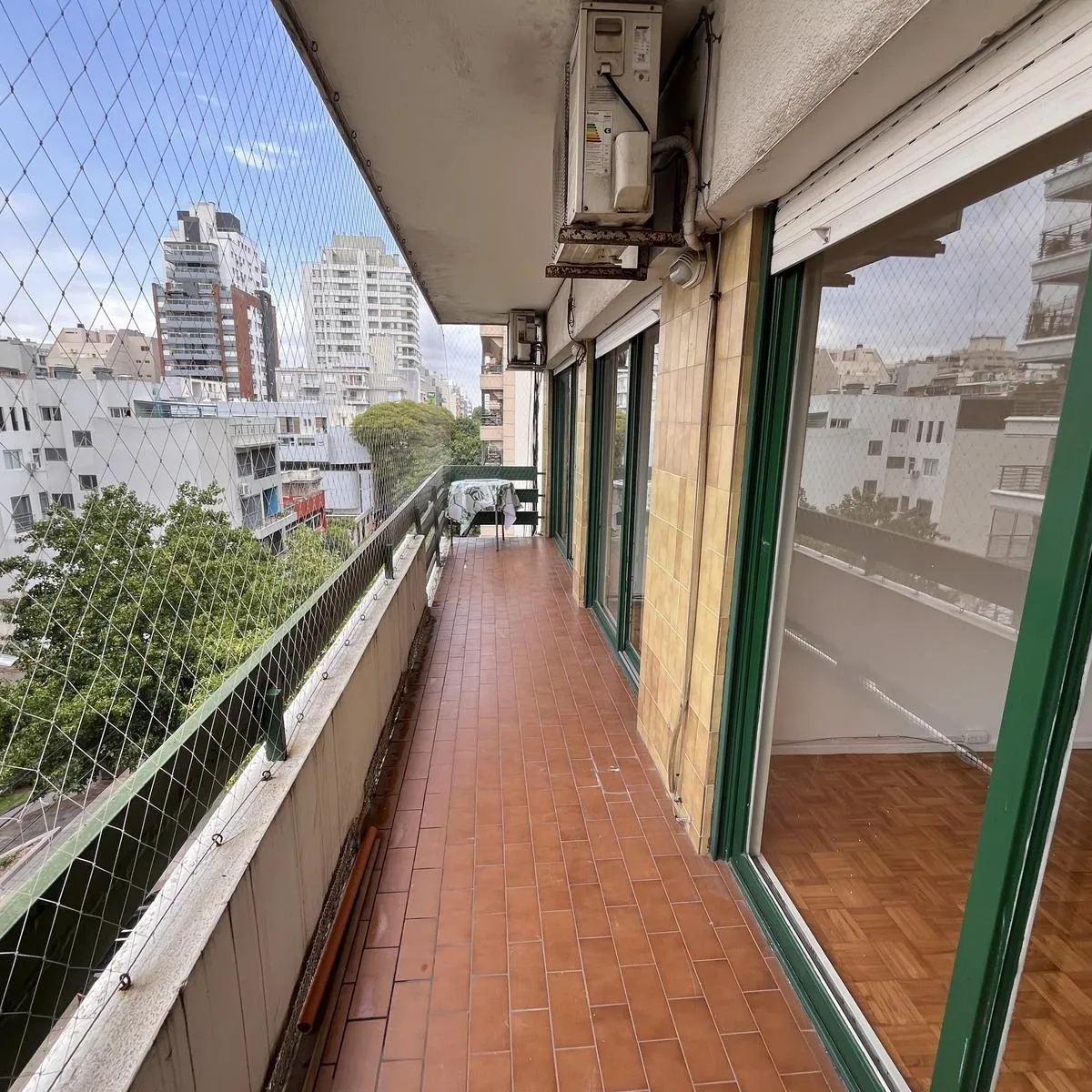 Departamento de 3 ambientes con cochera y baulera en Villa Urquiza