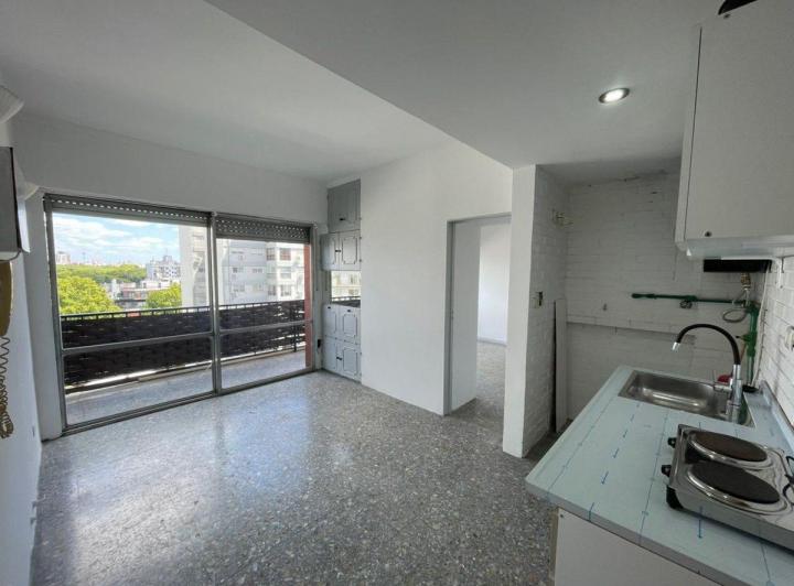 Apartamento de 2 ambientes com varanda em Olivos