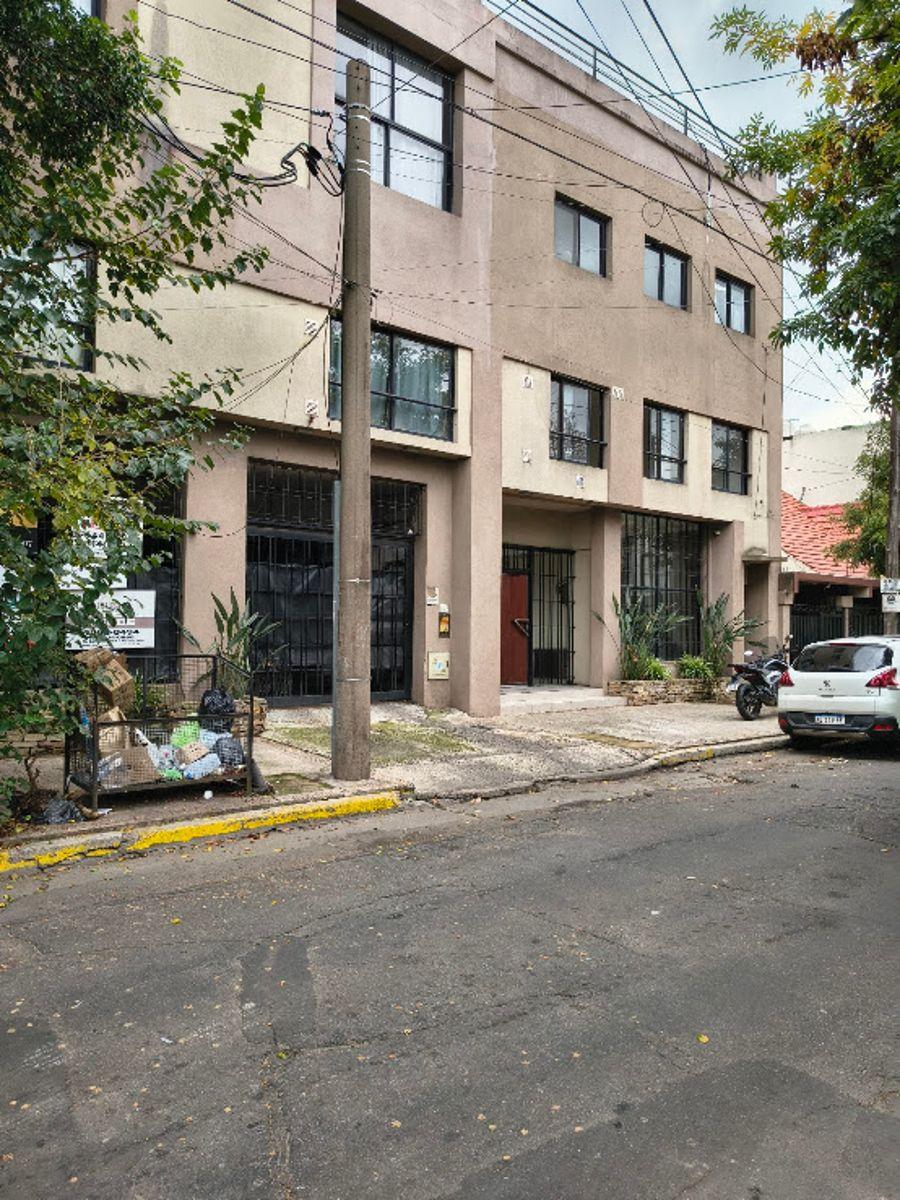 Kitnet divisível em Morón