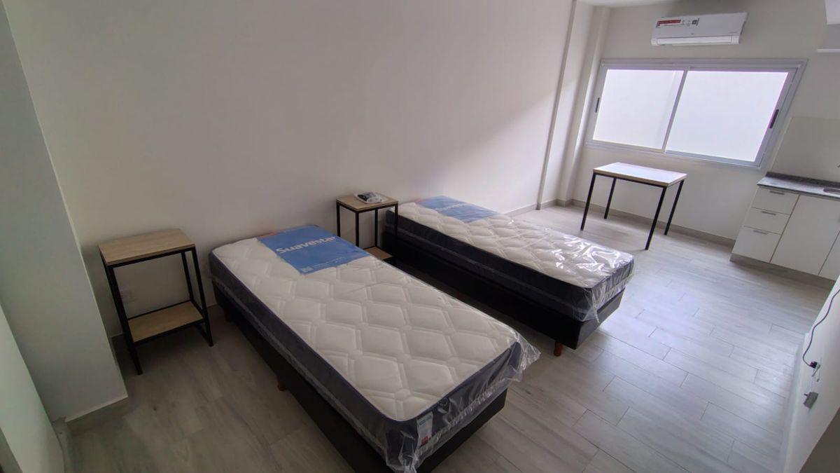 Меблированная квартира-студия с мебелью в Monserrat, новая