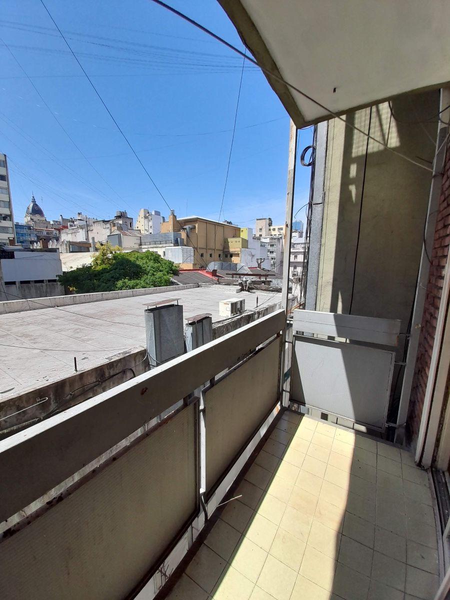 Квартира-студия с балконом в San Nicolás