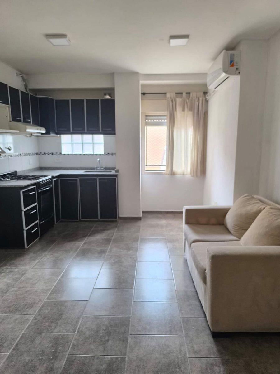 Departamento de 2 ambientes en planta baja en Santos Lugares